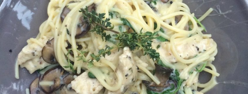 Garlic confit & mushroom Linguini